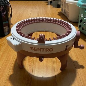 Sentro Knitting Machine